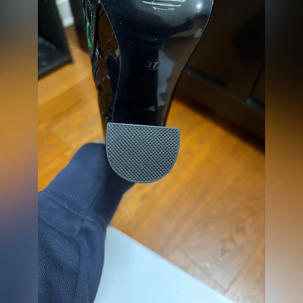 Patent Croc-Embossed Pointed Toe Knee Boots - 
Black size 37 - Picture 4 of 4